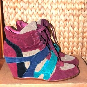 listing-status-banner